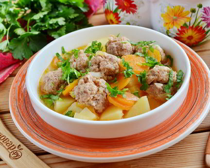 Альбондигас — фрикадельки с овощами