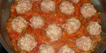 фрикадельки ежики с овощами