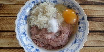 фрикадельки ежики с овощами