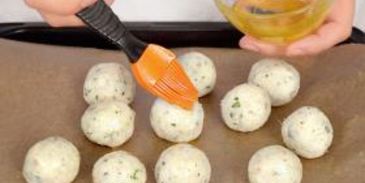 фрикадельки из трески с йогуртовым соусом