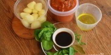 фрикадельки под томатно-сырным соусом