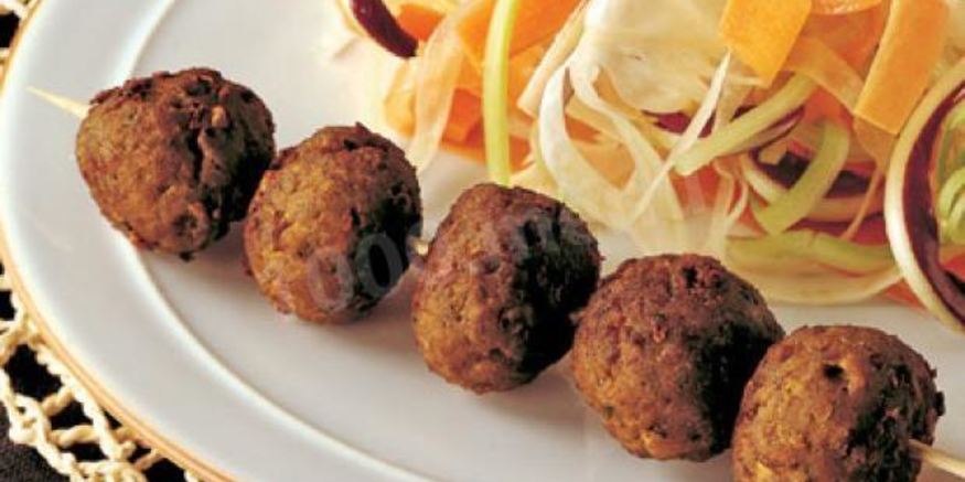 Рецепт фрикаделек с фенхелем и салатом из радиккио