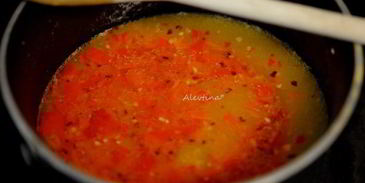 фрикадельки с фисташками из индюшатины под апельсиновым соусом