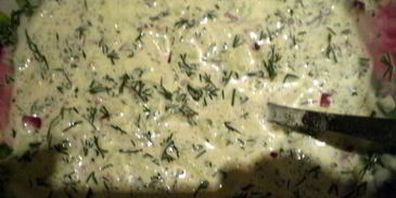 фрикадельки с цедрой лимона и огуречным соусом