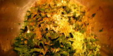 фрикадельки с цедрой лимона и огуречным соусом