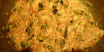 фрикадельки с цедрой лимона и огуречным соусом