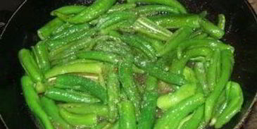 фрикадельки с зелеными перчиками