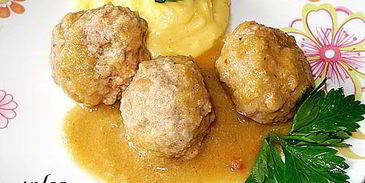 фрикадельки в луковом соусе