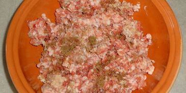 фрикадельки в сметанном соусе в духовке