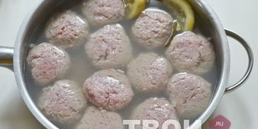 фрикадельки в соусе