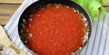 паста в томате с фрикадельками