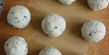 рыбные фрикадельки с соусом айоли