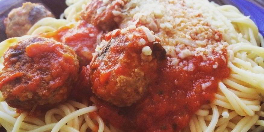 Рецепт спагетти с фрикадельками в томатном соусе