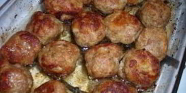 спагетти с фрикадельками в томатном соусе