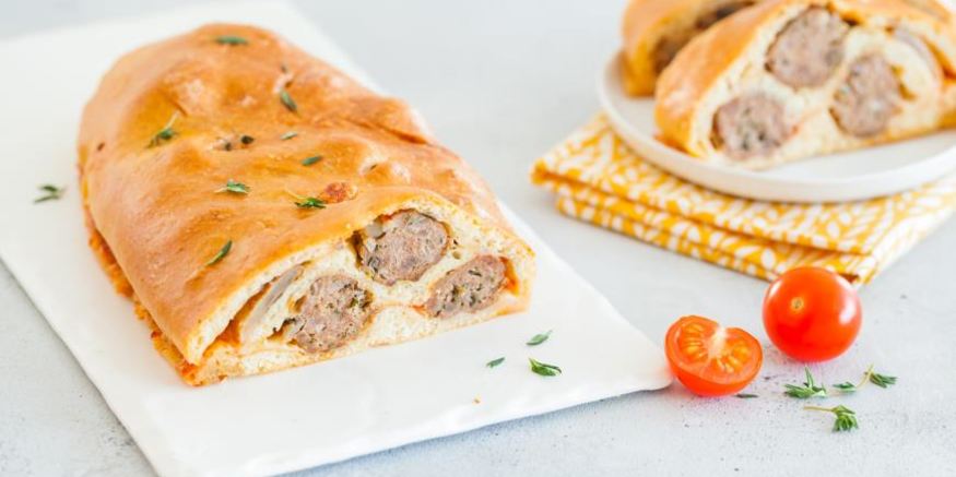 Рецепт стромболей с фрикадельками