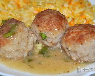 Свиные фрикадельки в горчично-медовом соусе