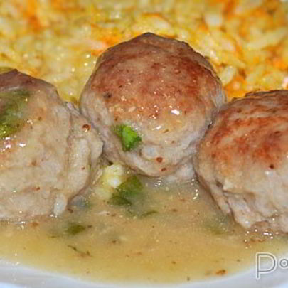 Свиные фрикадельки в горчично-медовом соусе