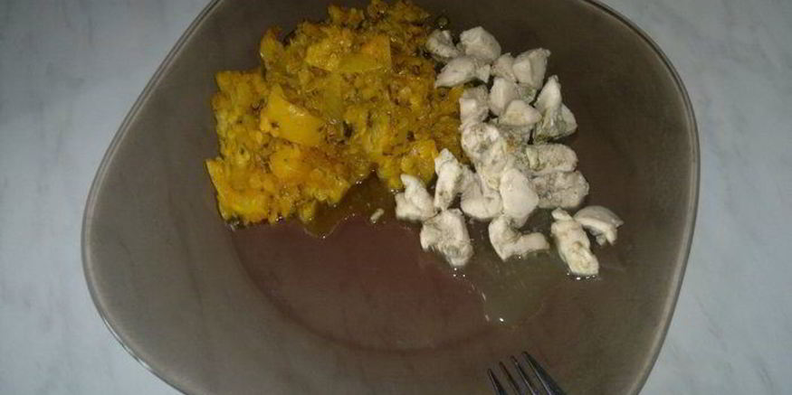 Рецепт чечевицы с восточными специями, овощами и тушеная куриная грудка