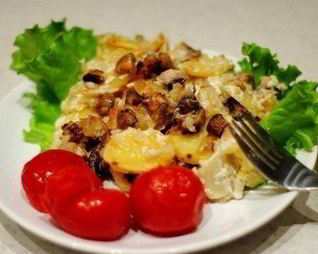 Картофель с шампиньонами в сметане