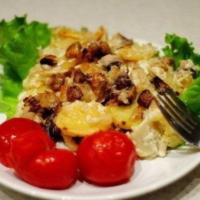 Картофель с шампиньонами в сметане