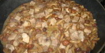 картошка с грибами опятами жареная