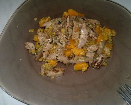 Красная чечевица с луком, имбирем и тыквой, печень кролика с эстрагоном и паприкой