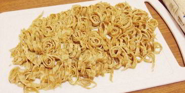 нику тяхан — жареный рис с говядиной