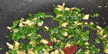 рис с морепродуктами и овощами