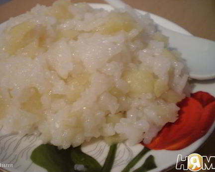 Рис с яблоками Шарлотка