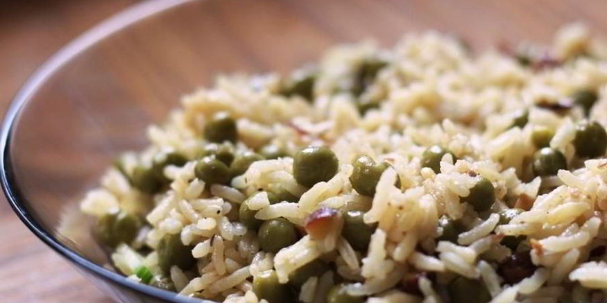 Рецепт риса с зеленым горошком и миндалем