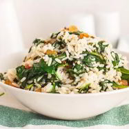 Рецепт Риса со шпинатом и изюмом