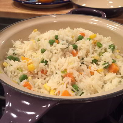 Вкусный рис с овощами