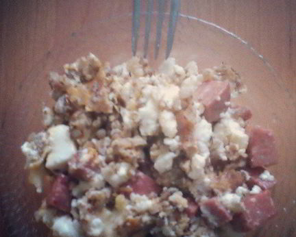 Завтрак по-мужски из жареной гречки с адыгейским сыром