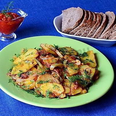 Жареная картошка с болгарским перцем