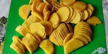 жареная картошка с болгарским перцем