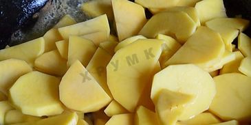 жареная картошка с болгарским перцем