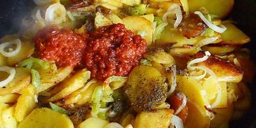 жареная картошка с болгарским перцем