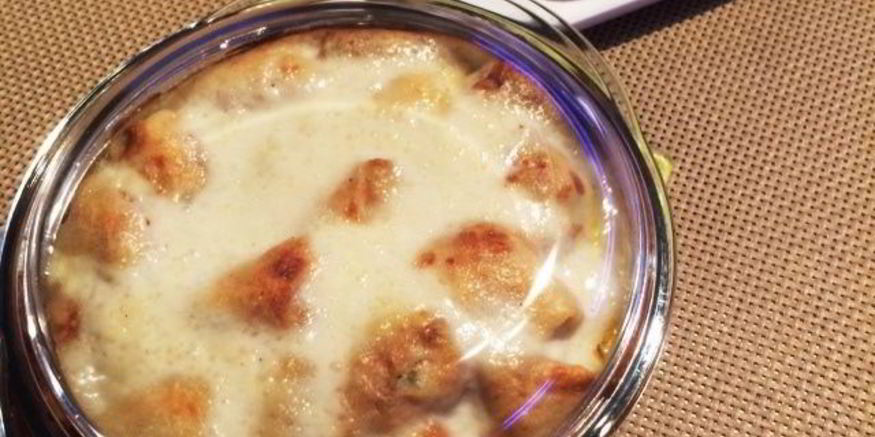 Рецепт блинных голубцов под соусом бешамель