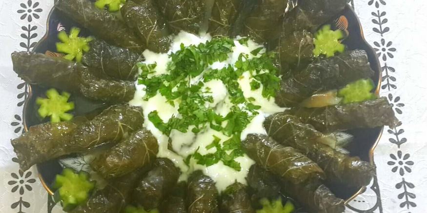 Рецепт долмы с чесночным соусом