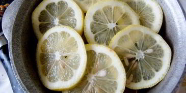 долма с курицей и кедровыми орешками