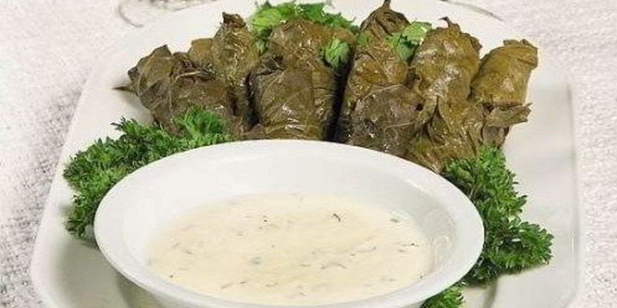 Рецепт долмы с соусом мацони