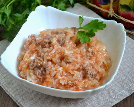 Ленивые голубцы под соусом