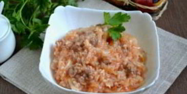 ленивые голубцы под соусом