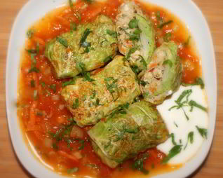 Мини-голубцы из пекинской капусты