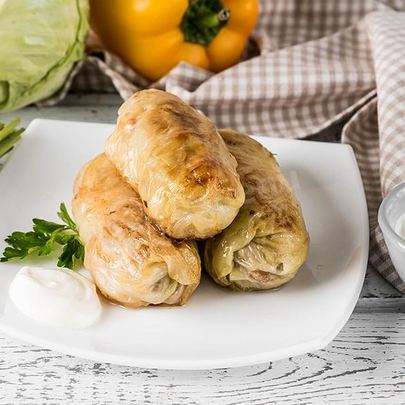 Замороженные голубцы тушеные в кастрюле