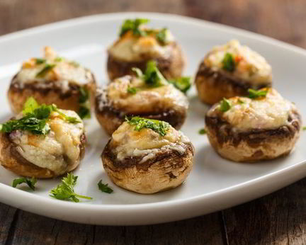 Фаршированные грибы на гриле