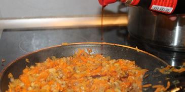 грибы, фаршированные гречкой