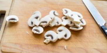 грибы под белым соусом