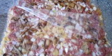 грибы с фаршем и картошкой