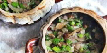 грибы в горшочке со сметаной